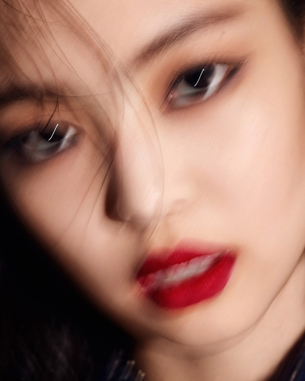 JENNIE金智妮热辣红唇性感写真