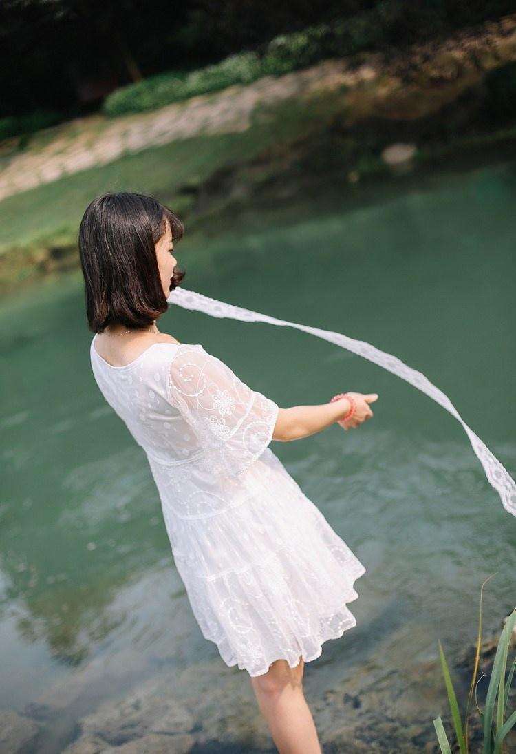 空气刘海锁骨短发小酒窝女生清纯唯美写真