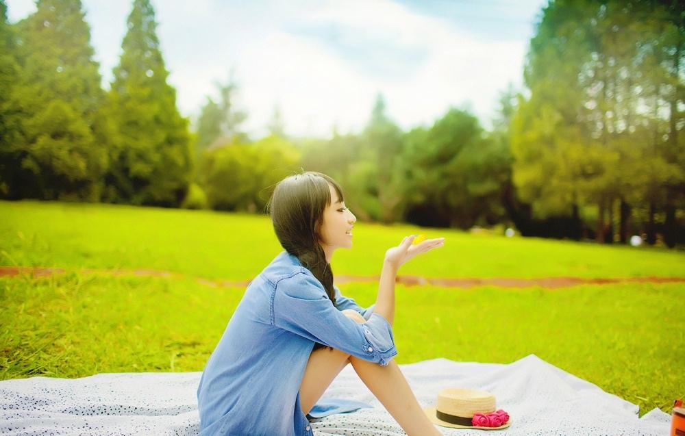 夏天緦小妞清爽迷人写真