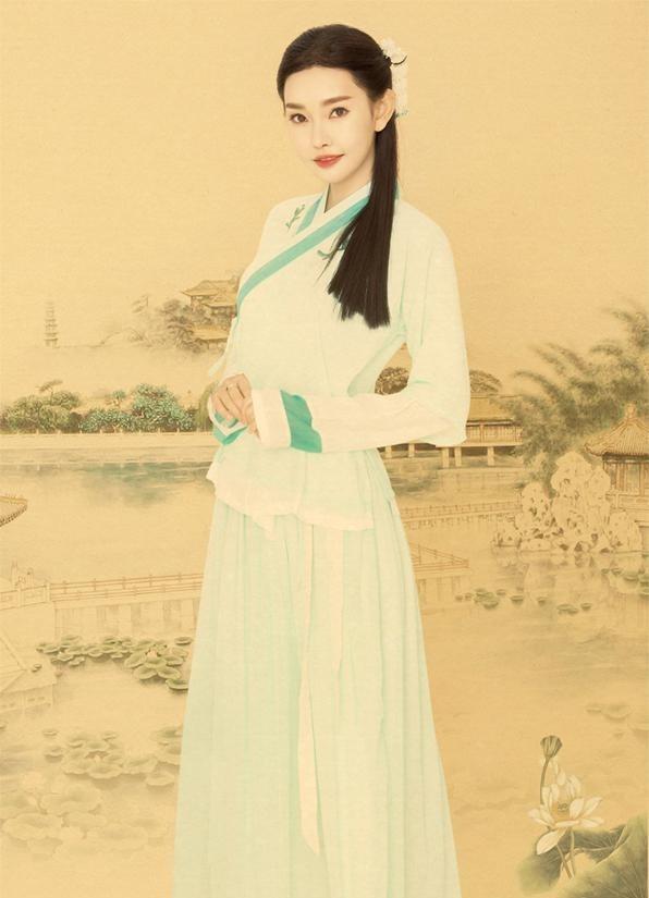 童菲古风造型恬静温婉宛如画中人写真