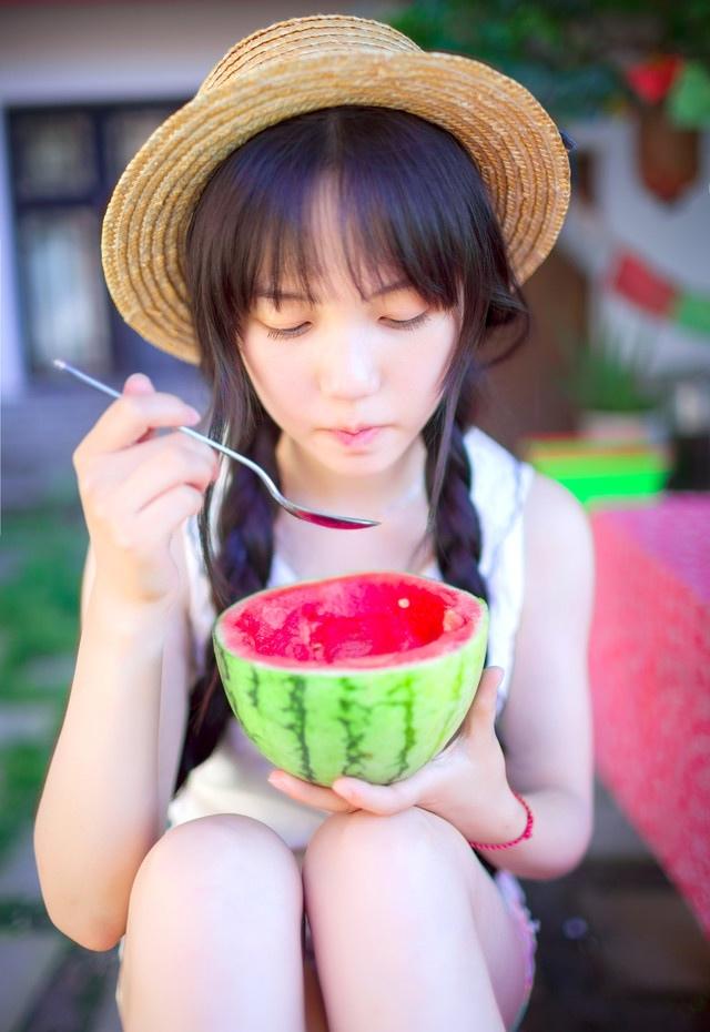 清新马尾辫少女的夏季写真