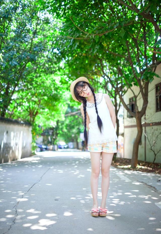 清新马尾辫少女的夏季写真