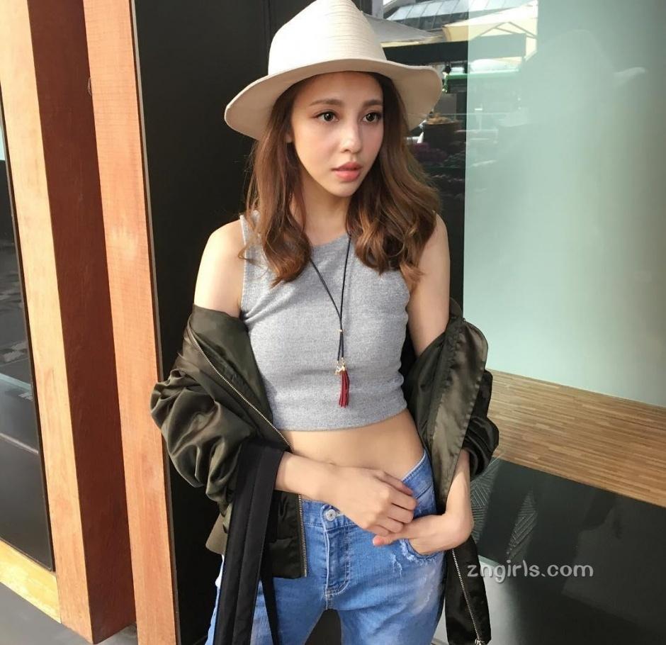 台湾美女小白Janet比基尼私房写真