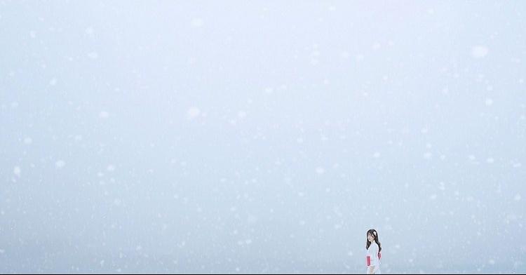 白雪皑皑和服美女俏丽娇艳动人写真图片