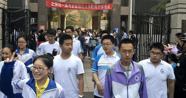 独立学院，实力祸害中国大学生