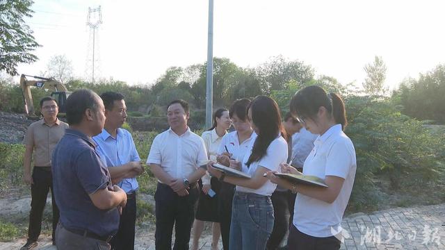 「越·广水」湖北日报、湖北电视台联合采访团赴广水采访 为广水“再进位、冲百强、创辉煌”加油鼓劲