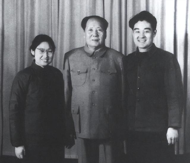 1991年，孔从洲临终前担忧儿子孔令华，念叨：人老实，不适合从商