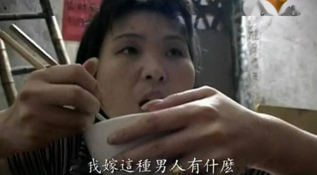 20年前东莞厚街多乱！男子让女友去发廊打工，妻子上门与小三撕扯