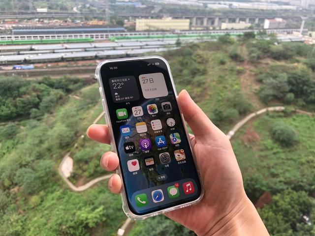 苹果网络信号不好？是的没错，但是下一代iPhone你得继续忍