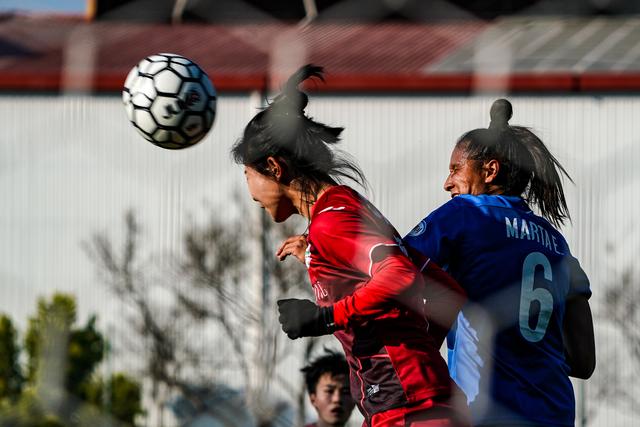 （体育）足球——全国女子锦标赛：上海农商银行胜永川茶山竹海