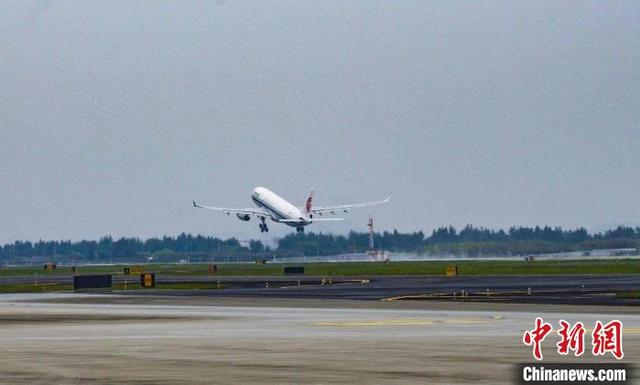 浙江温州空中“侨”梁升级 温籍华侨“商行天下”更无忧