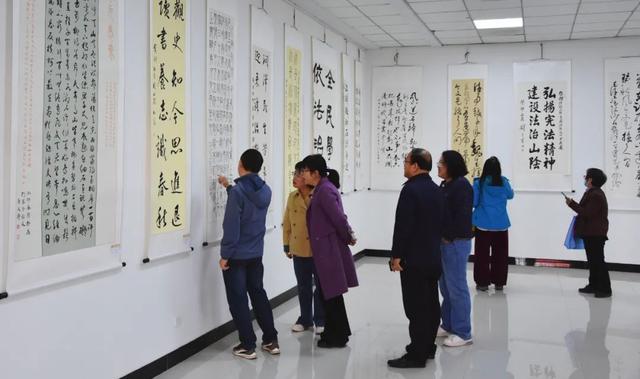 妙笔生花共普法！山阴县举办首届法治文化主题书画展