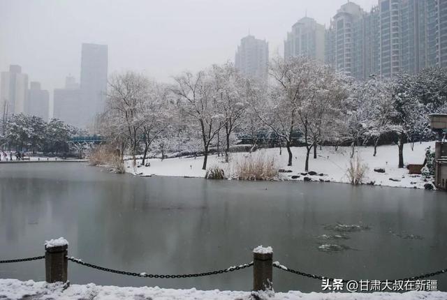 天气预报：明天14号大范围雨雪降温确认，60年一遇冷冬？农谚咋说