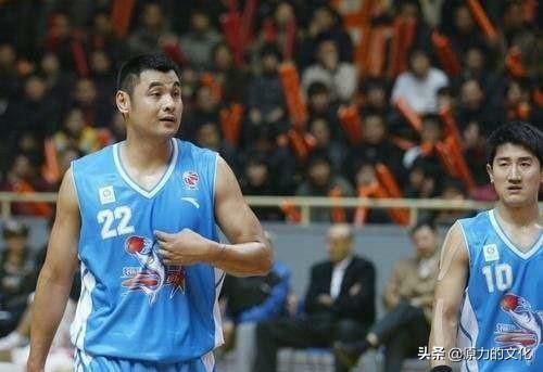 被人遗忘的战神刘玉栋，真正的投篮机器，不愿成为NBA球员