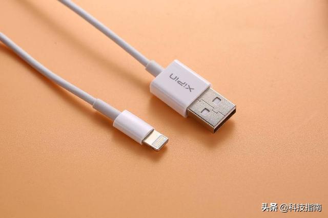 现在还有人不知道usb-a和usb-c，看图详实给你讲明白