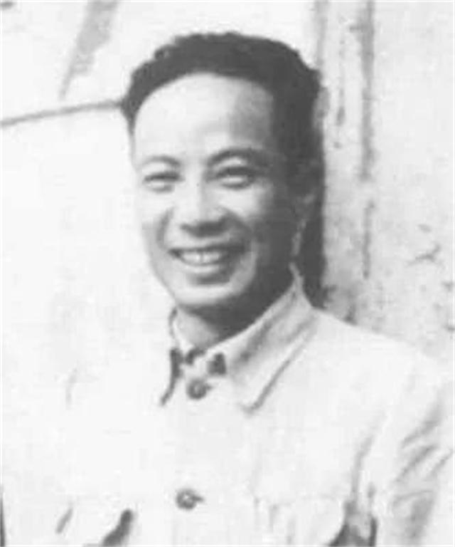 1952年，毛主席带叶子龙到农家讨水喝，农妇：斯大林怎么没来