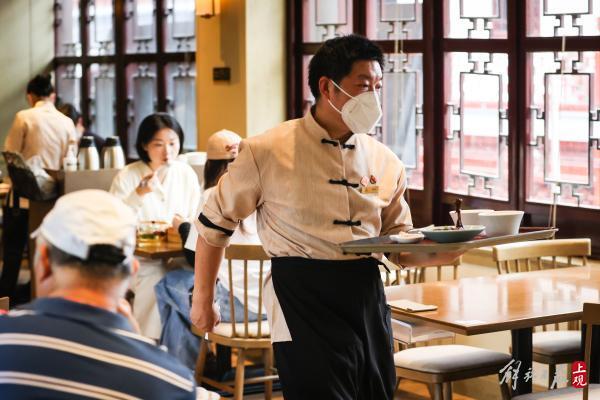 熟悉的味道回来了，豫园商城餐饮老字号有序开放堂食