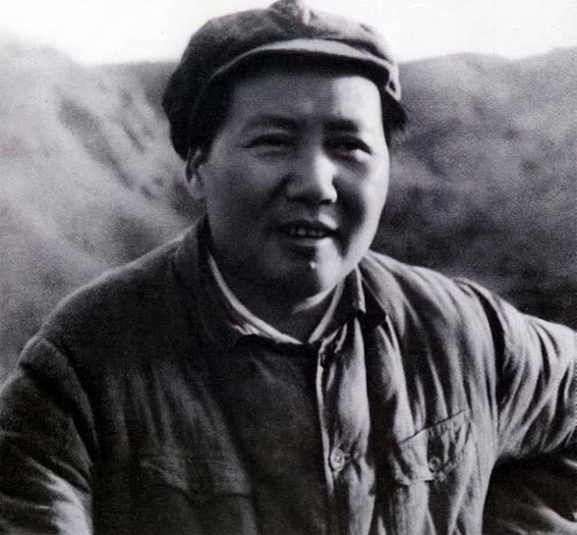 1952年，毛主席带叶子龙到农家讨水喝，农妇：斯大林怎么没来