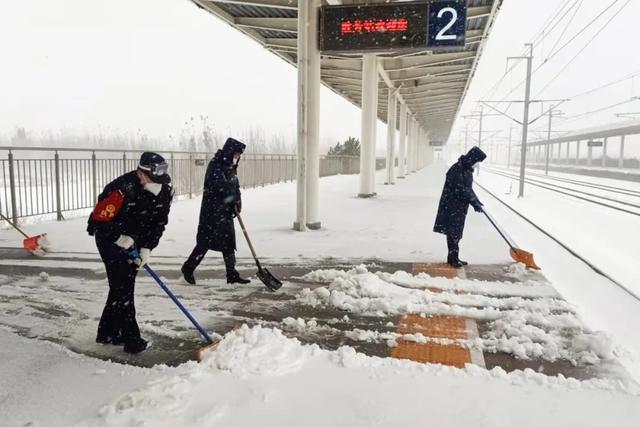 【战严寒 护平安】昨日立冬，带你走近最美雪“警”