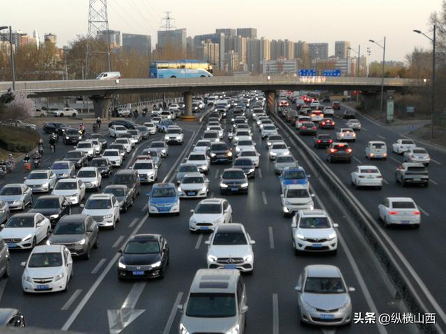 太原地铁通车两年晒成绩，单线覆盖少车速快，仅是公交载客量一成