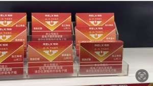 电子烟店(电子烟行业迎“震荡”：征税后还未全面涨价 强监管下商家陆续退出)