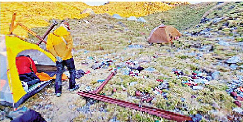 台热门登山路线沦为垃圾场