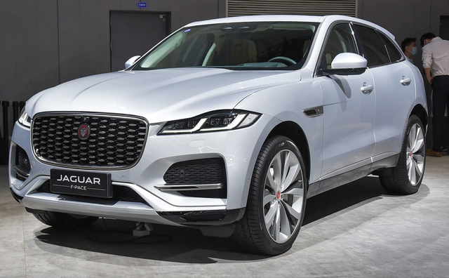 46.8万！体验捷豹F-PACE：英伦SUV，2.0T+差速锁，内饰很奢华