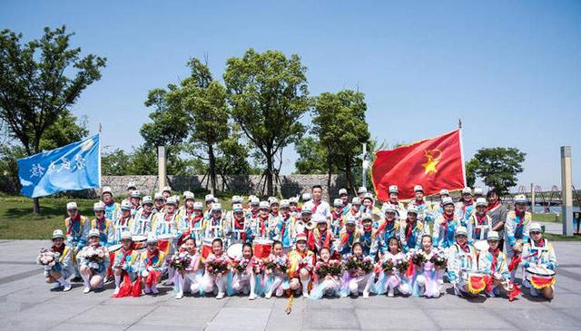 父女选择了同一个学校，理由竟然是……