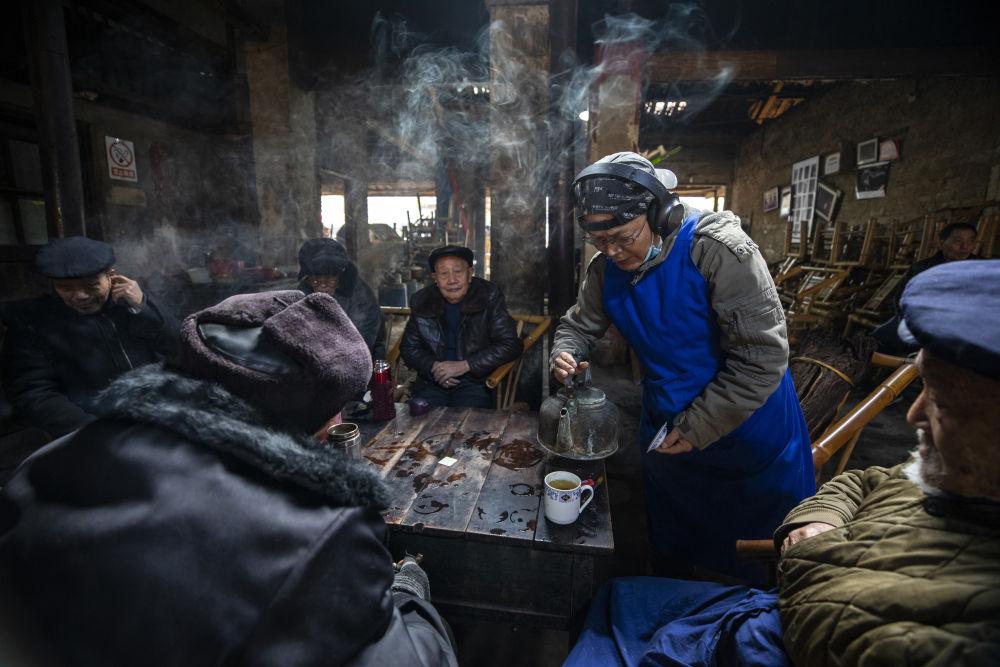 在成都，感受大运之城人间烟火