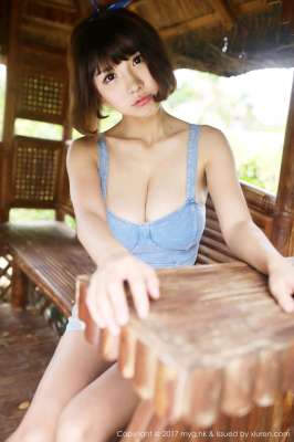 巨乳女神晓茜sunny 牛仔内衣