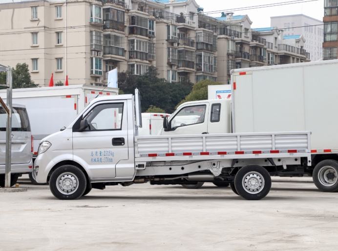 3.29万买台大车；货箱2900mm配1.6L发动机，东风小康C31S不香吗