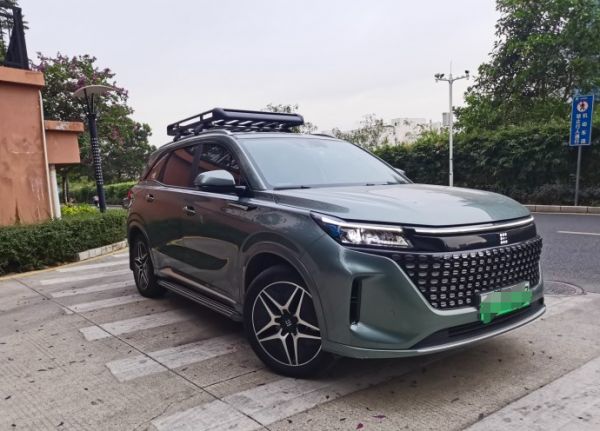 9.98万拿下中型插混SUV；日常通勤超能省？看看车主们咋说